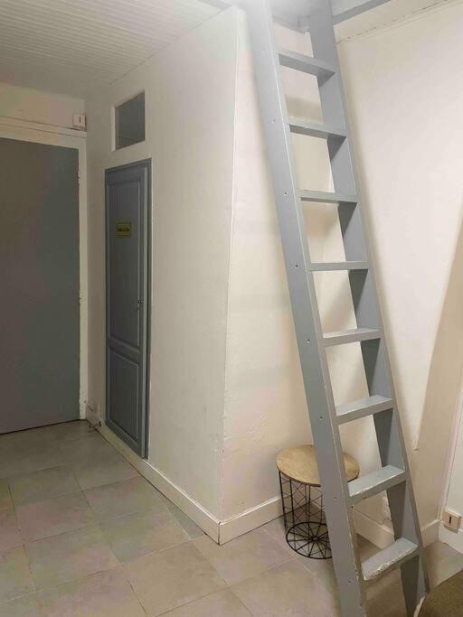 Appartement Cosy Centre Ville Melun Kültér fotó
